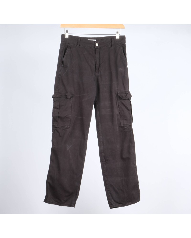 pantalones cargo / PULLBEAR / 40