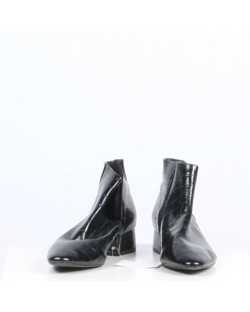 Botas e botinhas / BOCAGE / 40